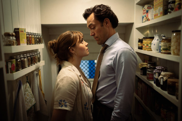 Bella Maclean as Taggie & Alex Hassell as Rupert Campbell-Black in Rivals season 2