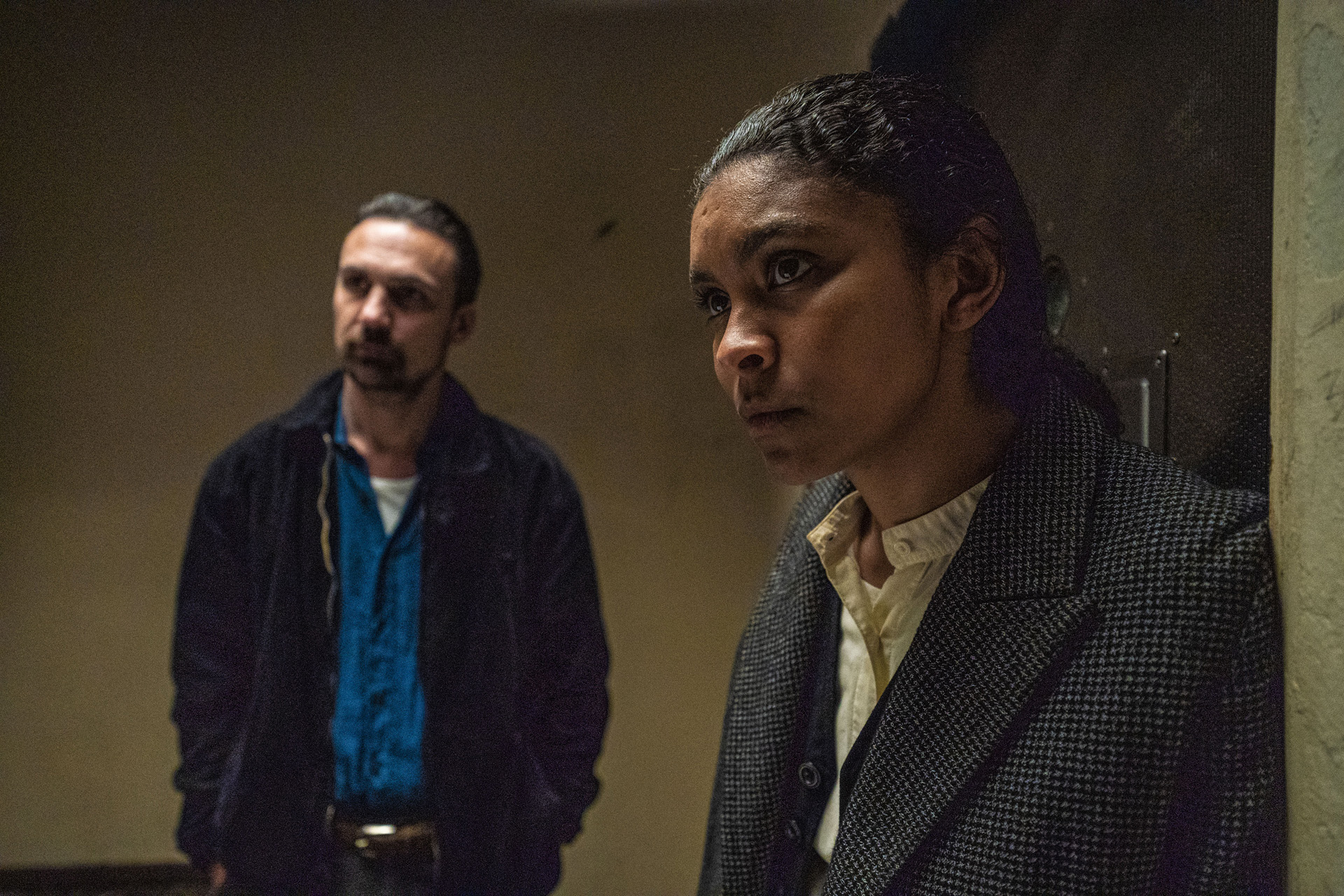 DS Nathan Rose (HENRY LLOYD-HUGHES) & DI Emily Baxter (THALISSA TEIXEIRA) in Ragdoll.