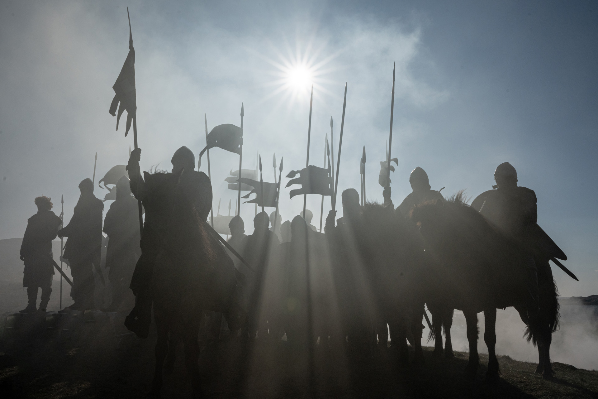 Silhouetted soldiers approaching the Battle of Hastings