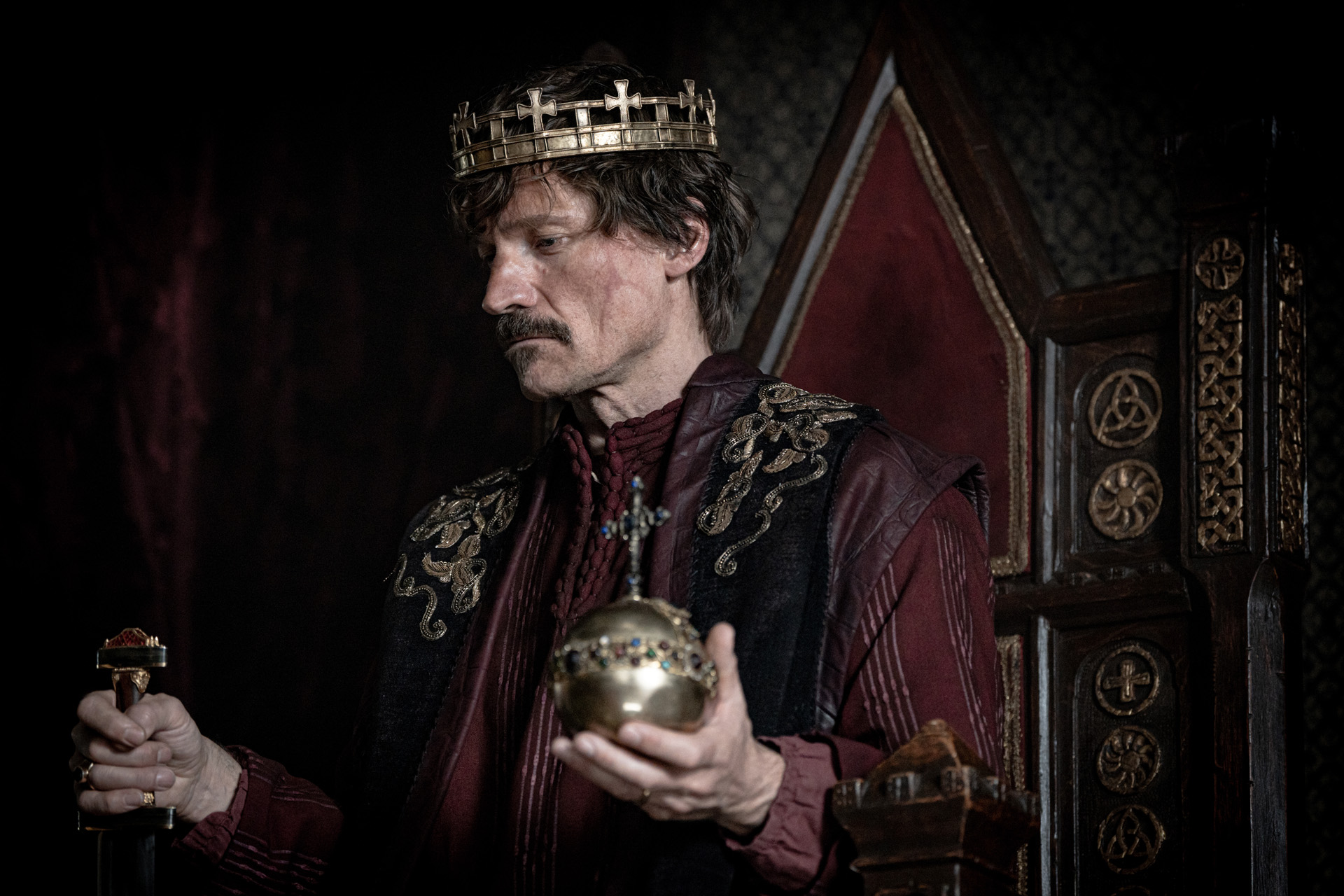 King William (NIKOLAJ COSTER-WALDAU) in King & Conqueror