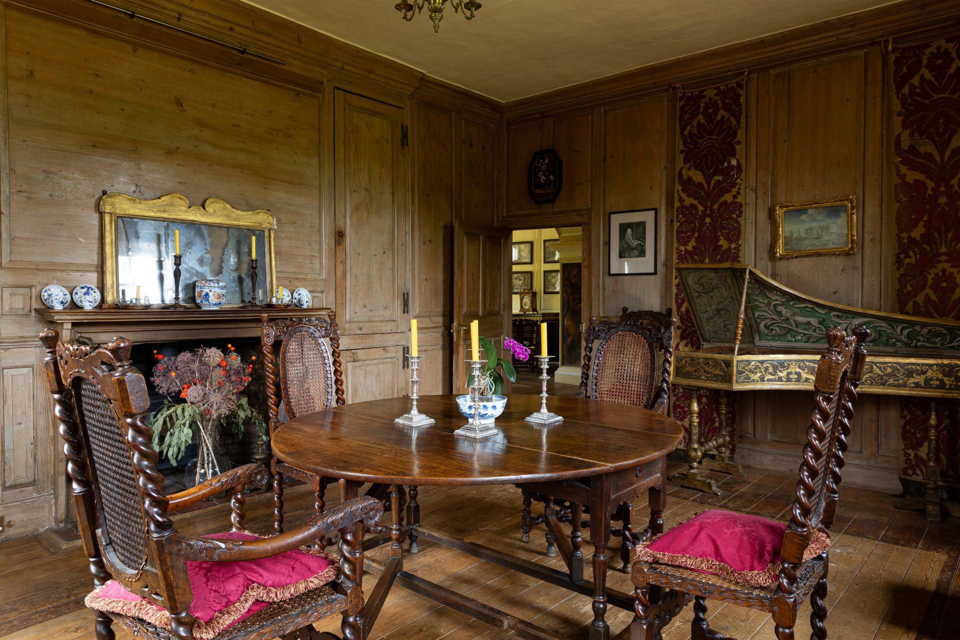 Leacon Hall dining room