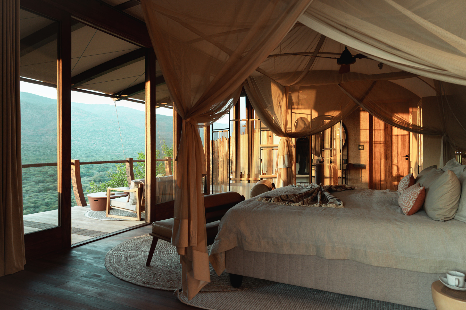 Cliffside Suite at Few & Far Luvhondo