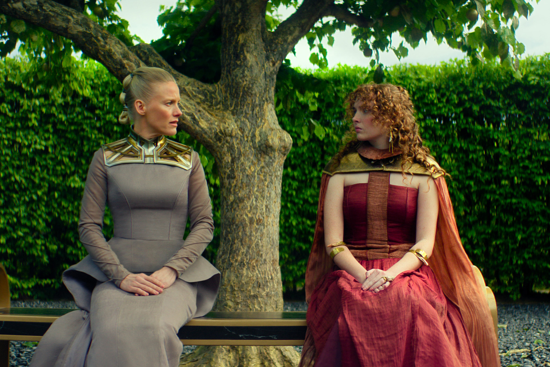 Laura Birn as Demerzel and Rebecca Ineson as Zephyr Vorellis in Foundation