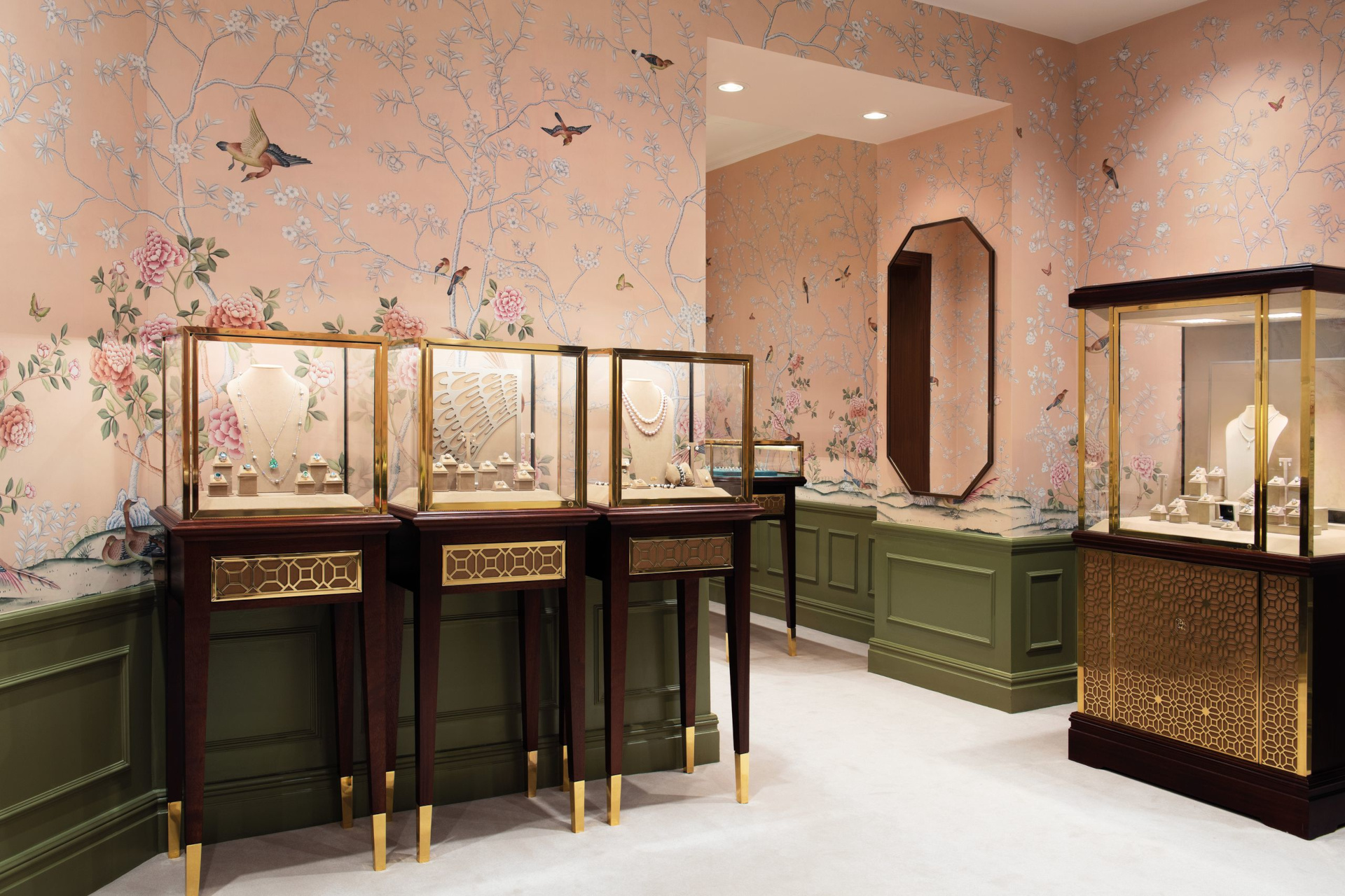 Pragnell jewellery shop in London