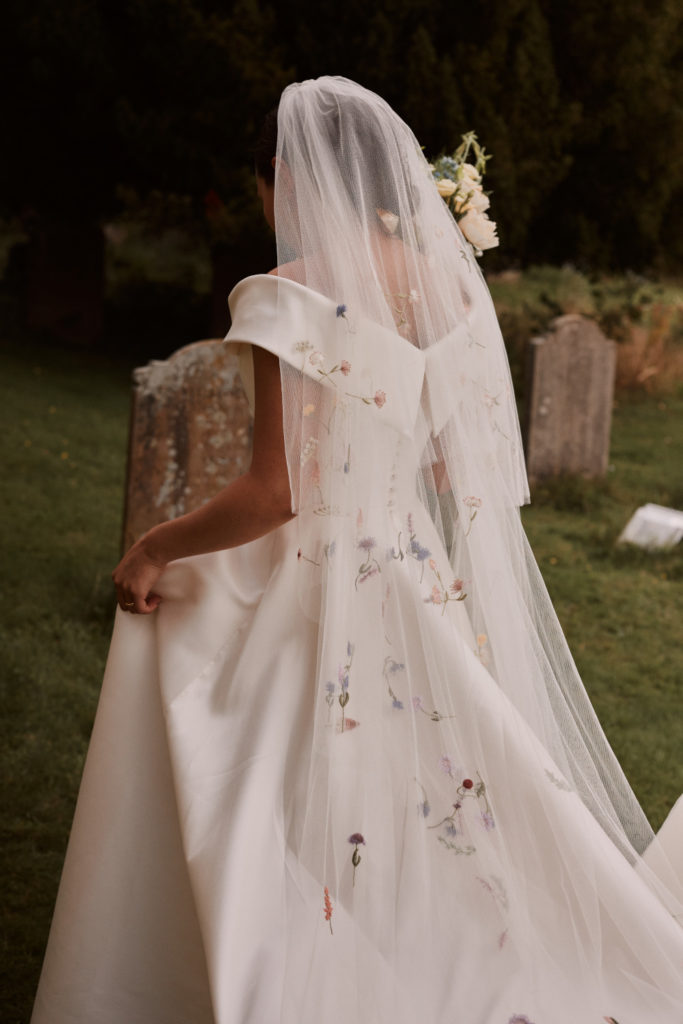 How To Choose A Wedding Veil By Length