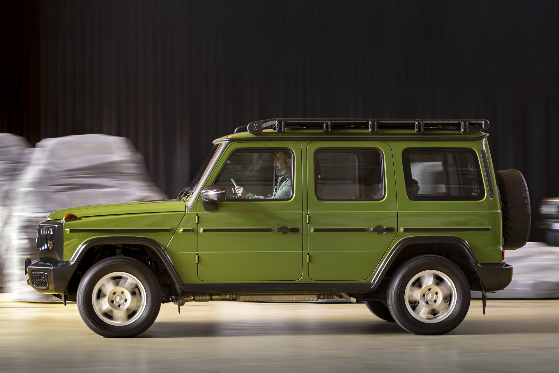 Lime green Mercedes Benz G-Klasse