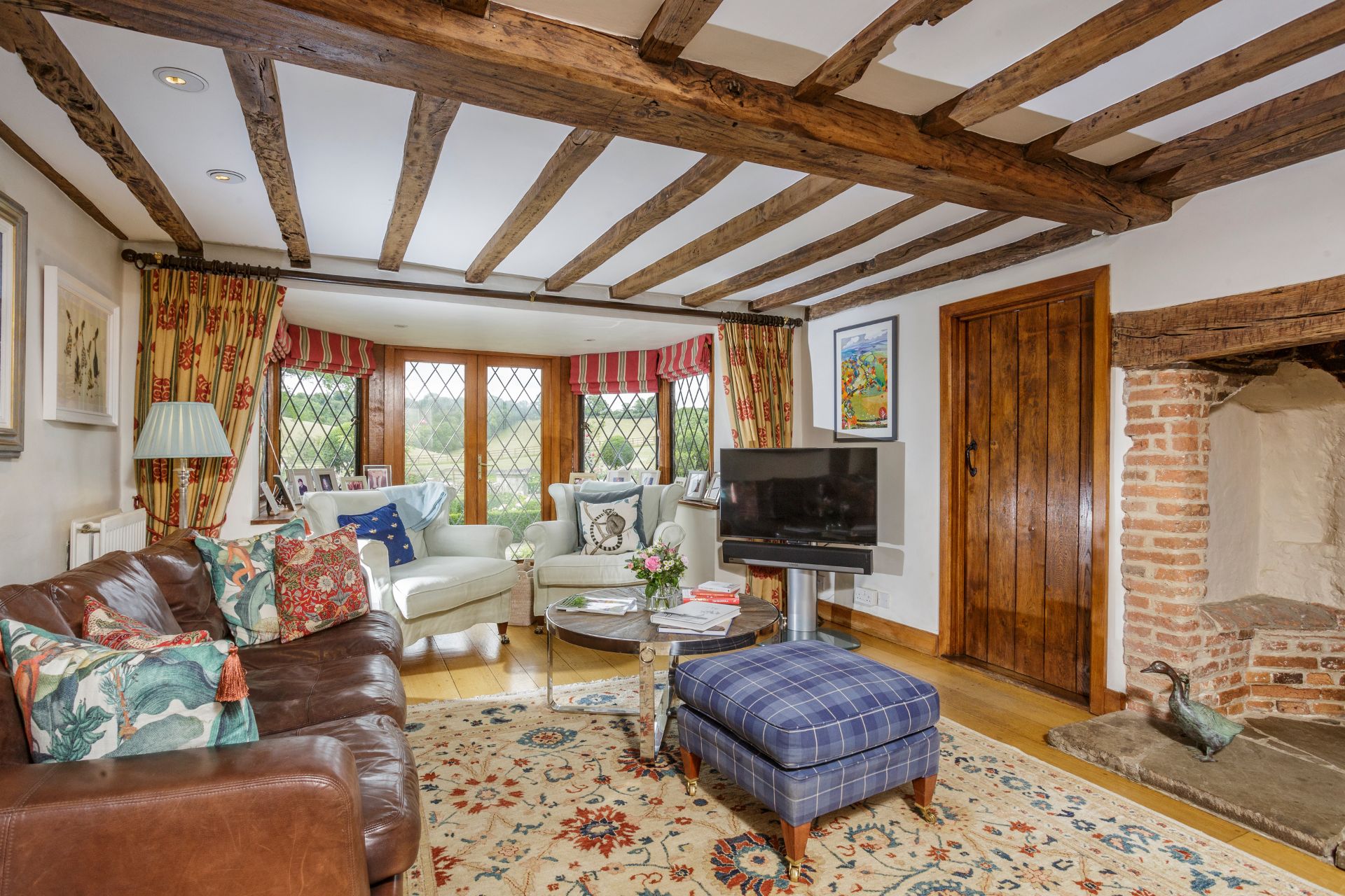 Blueys Farmhouse living room