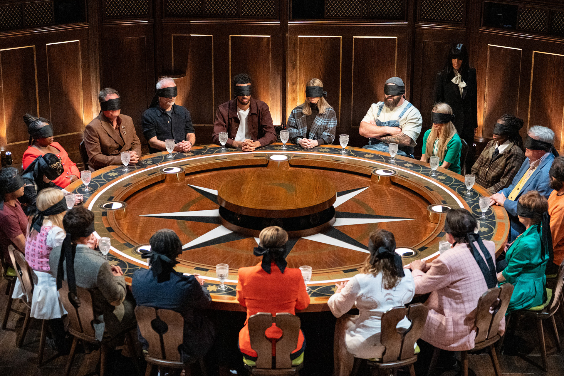 Our celebrities gather at the roundtable for the selection of this year's Traitors