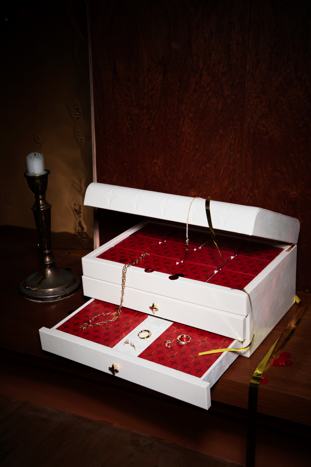 White jewellery box