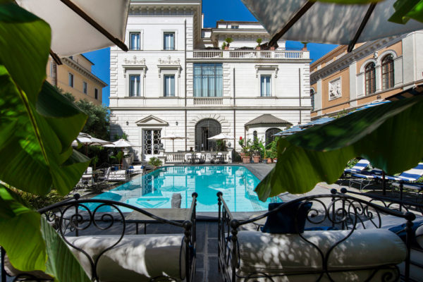 Front view of Palazzo Dama, Rome