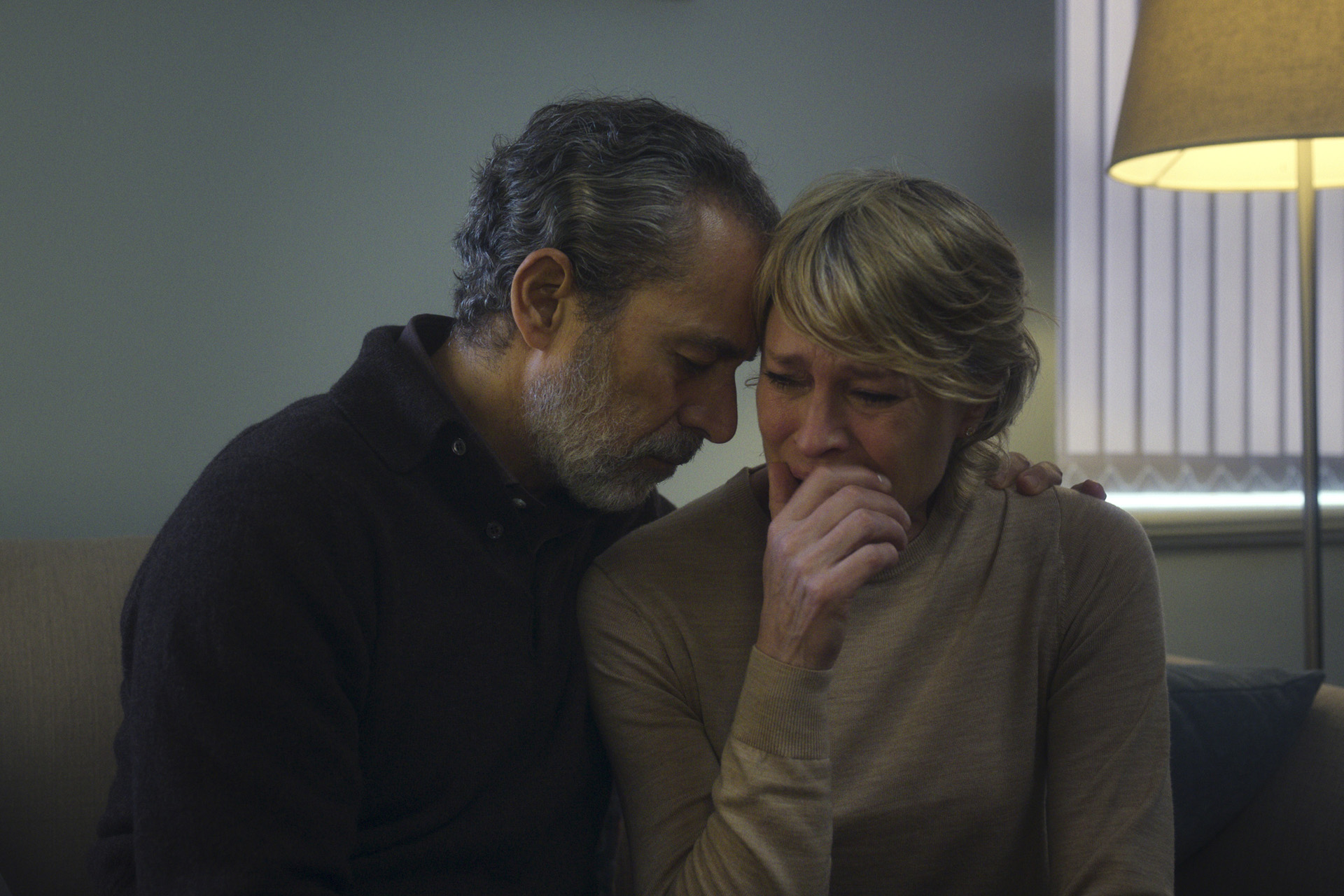 Howard (Waleed Zuaiter) & Laura Sanderson (Robin Wright) in The Girlfriend
