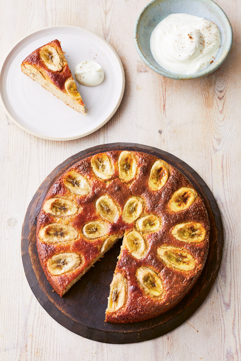 Jamie Oliver's banana and almond cake