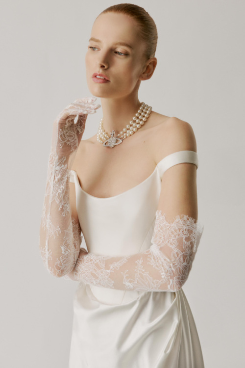 Lace opera gloves
