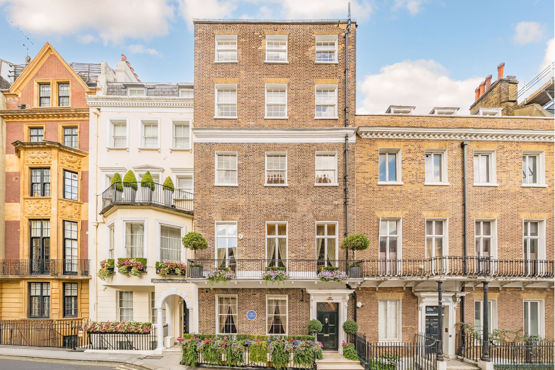 22 Charles Street