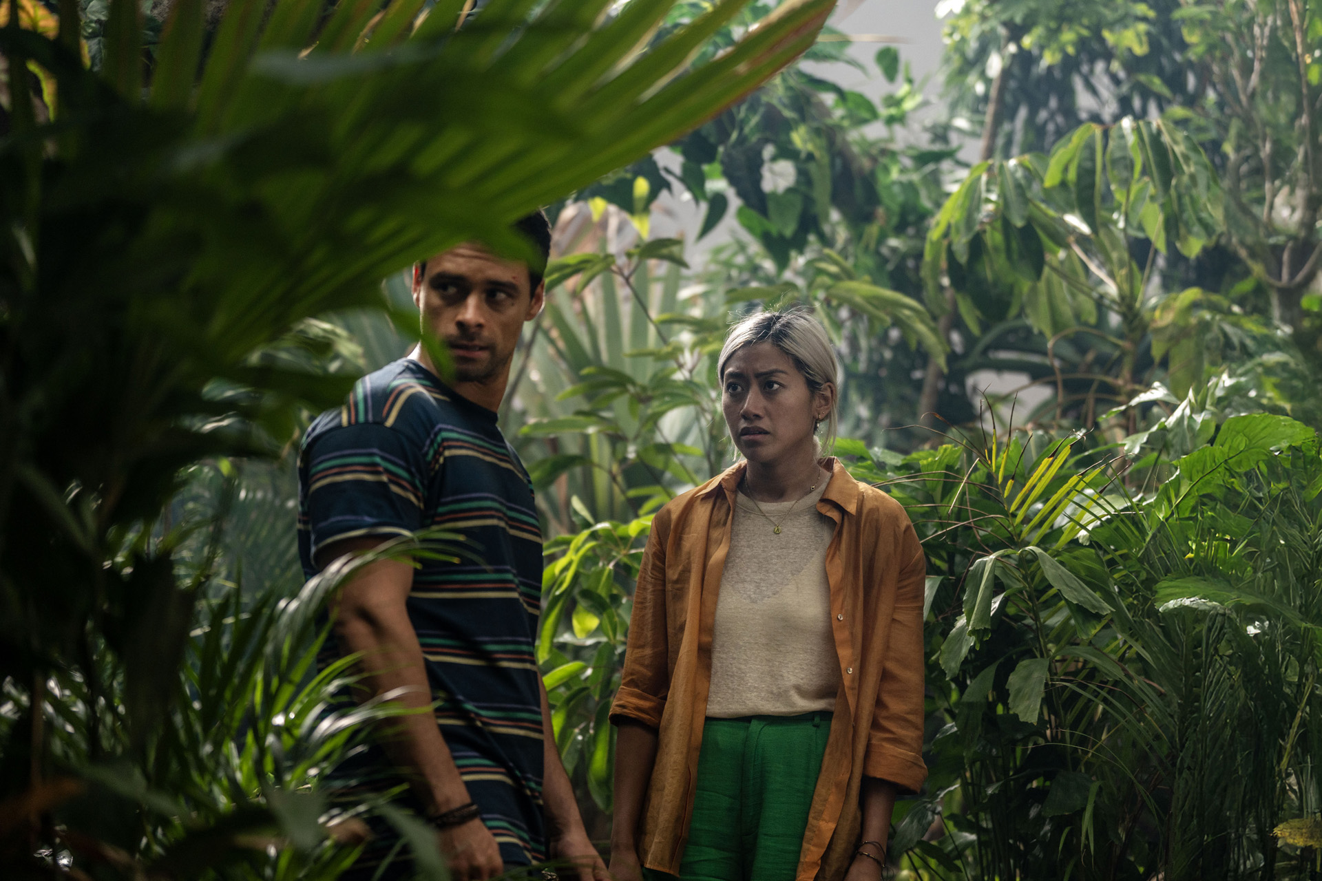 Dan (ADAM LONG) & Amy (JAN LE) in Nine Bodies in a Mexican Morgue