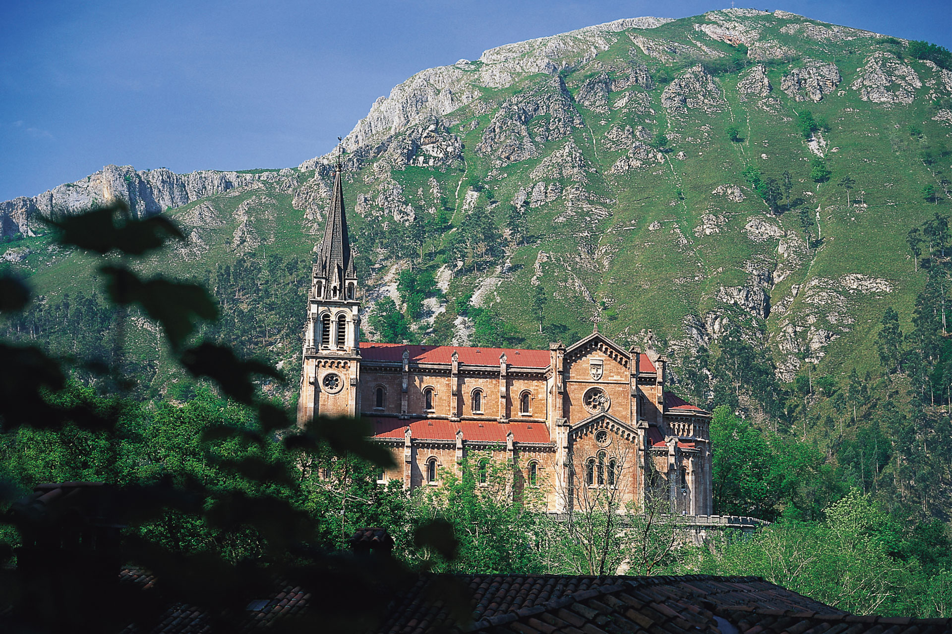 The Basílica de Santa María la Real de Covadonga