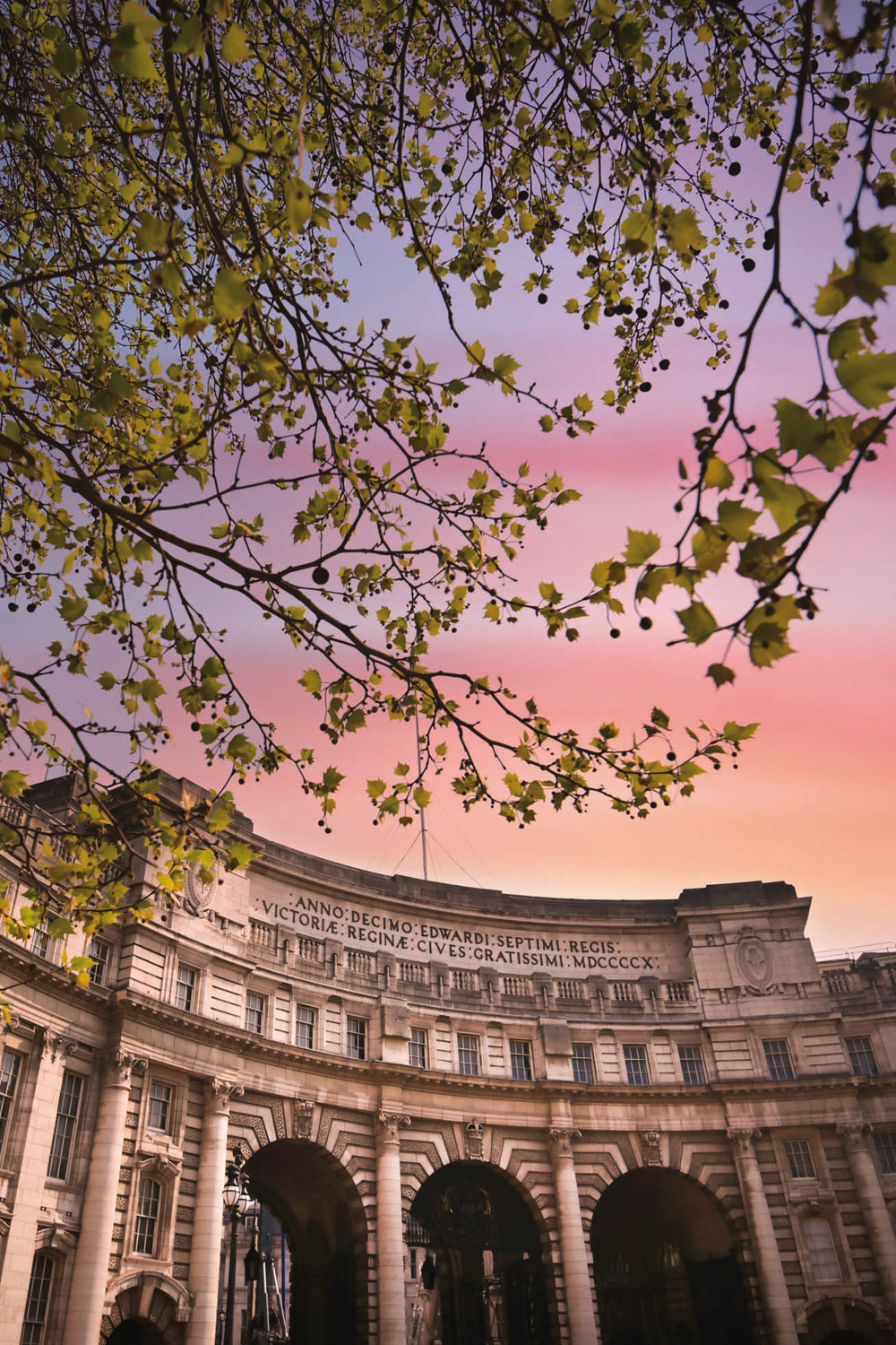 A view of the Admiralty Arch at dusk in central London, UK.