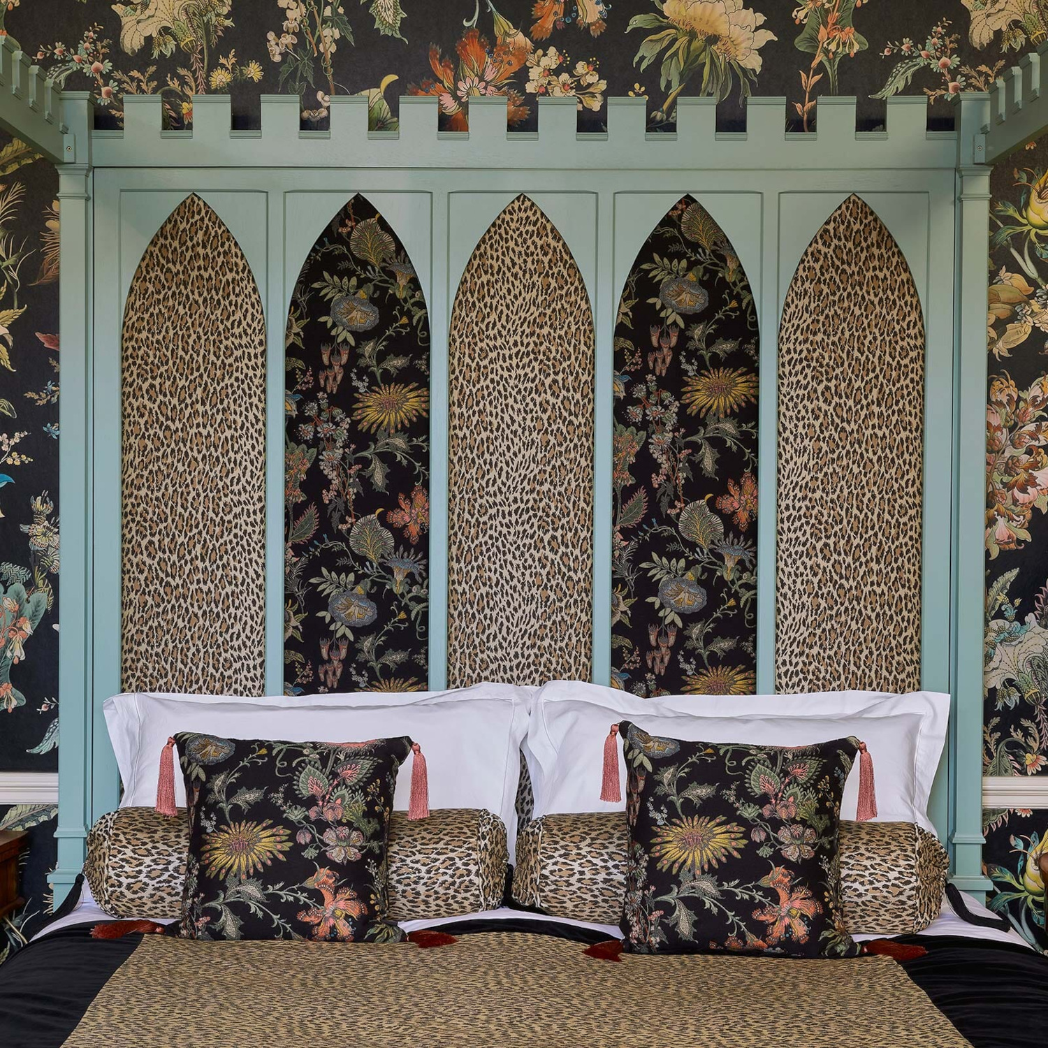 Printed statement headboard