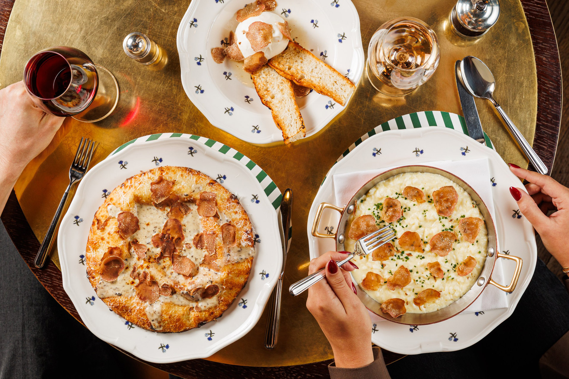 Pizzas at Harry's