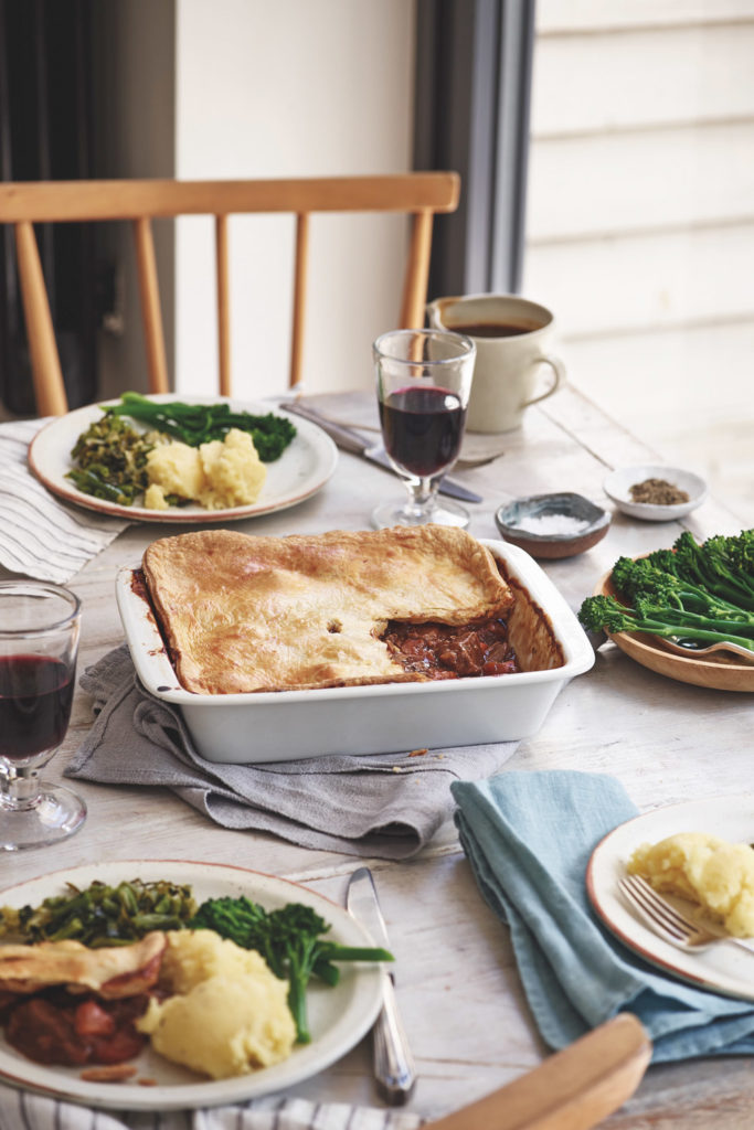 How To Make A Traditional Steak And Red Wine Pie