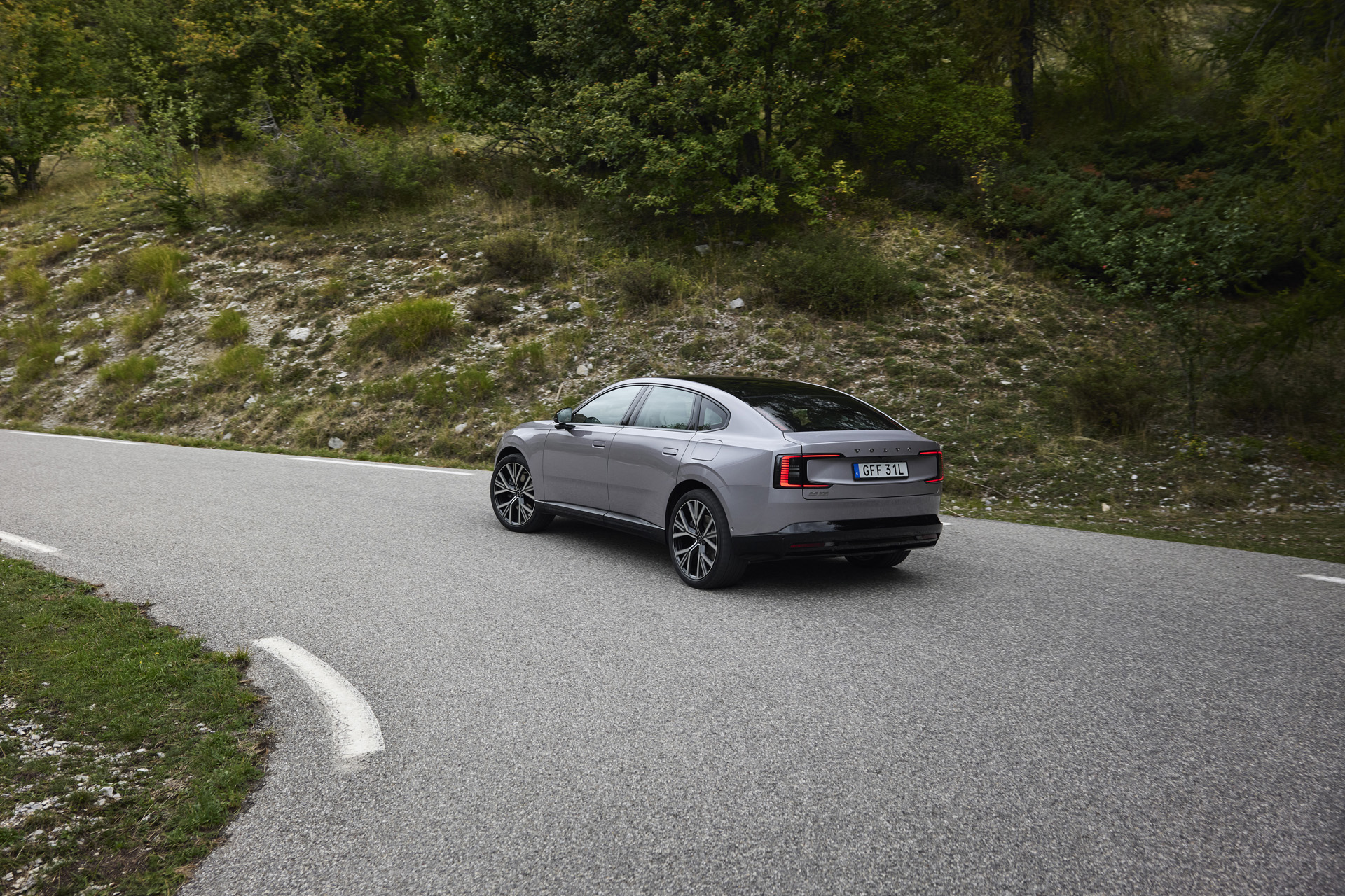 The rear of the Volvo ES90