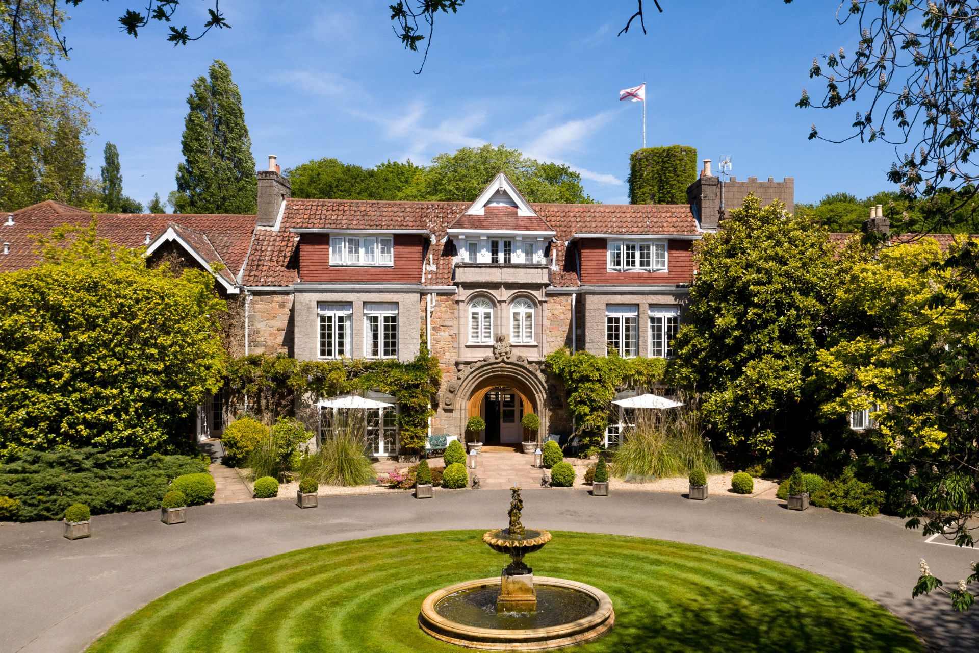 Longueville manor