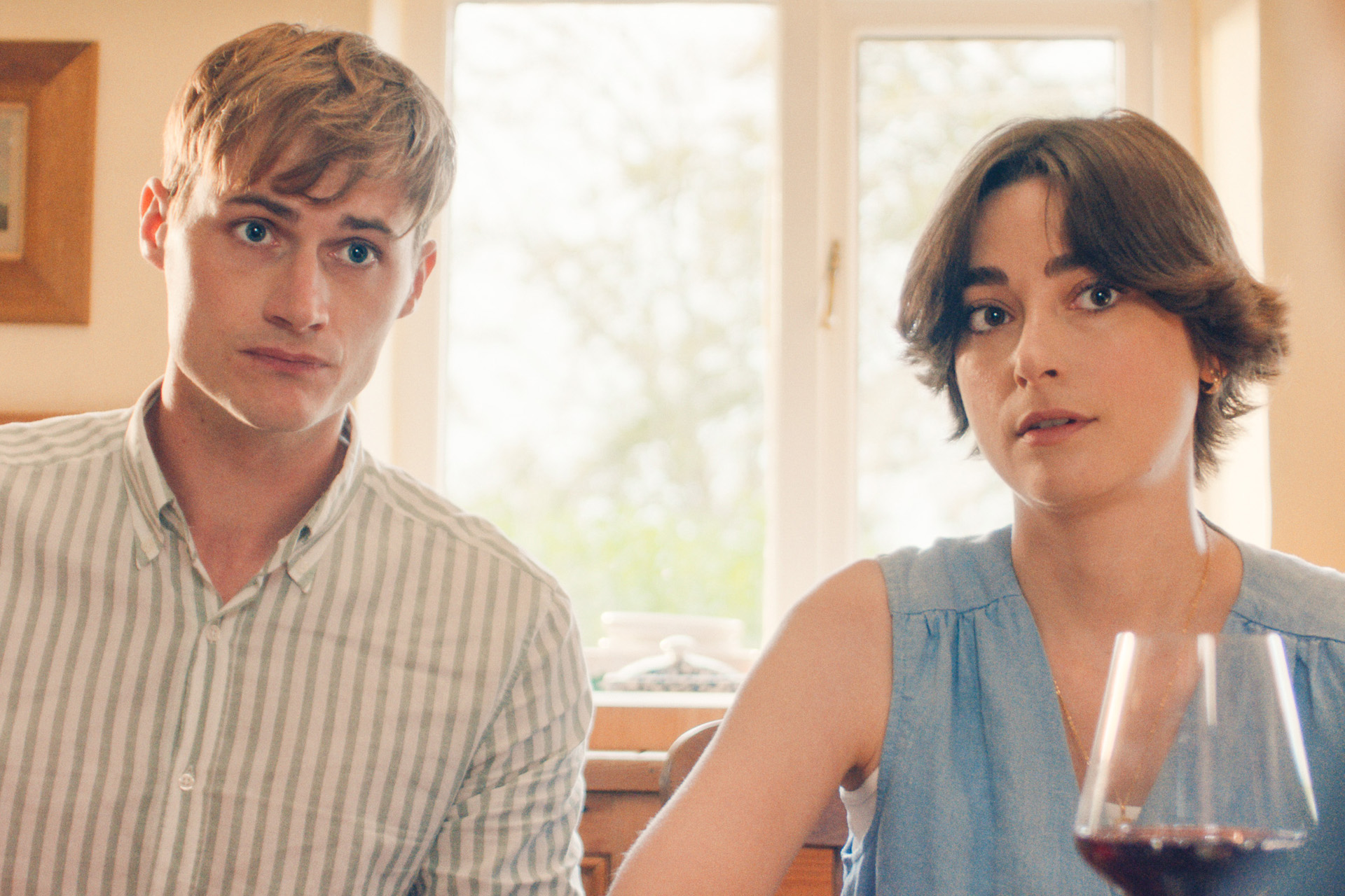 Tom (JONNY GREEN) & Fearne (ELLISE CHAPPELL) in Riot Women