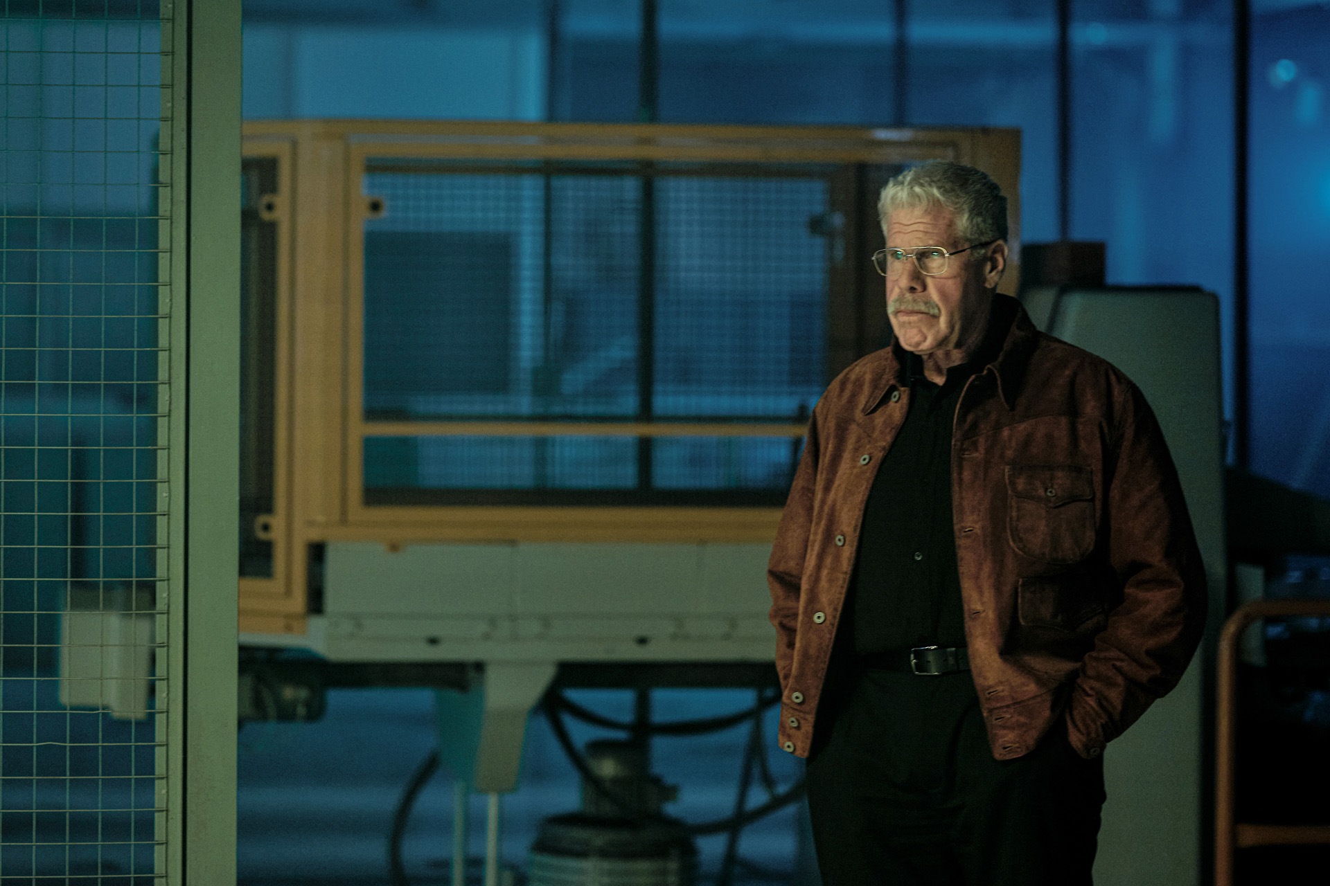 Frank Napier (RON PERLMAN) in The Capture S3