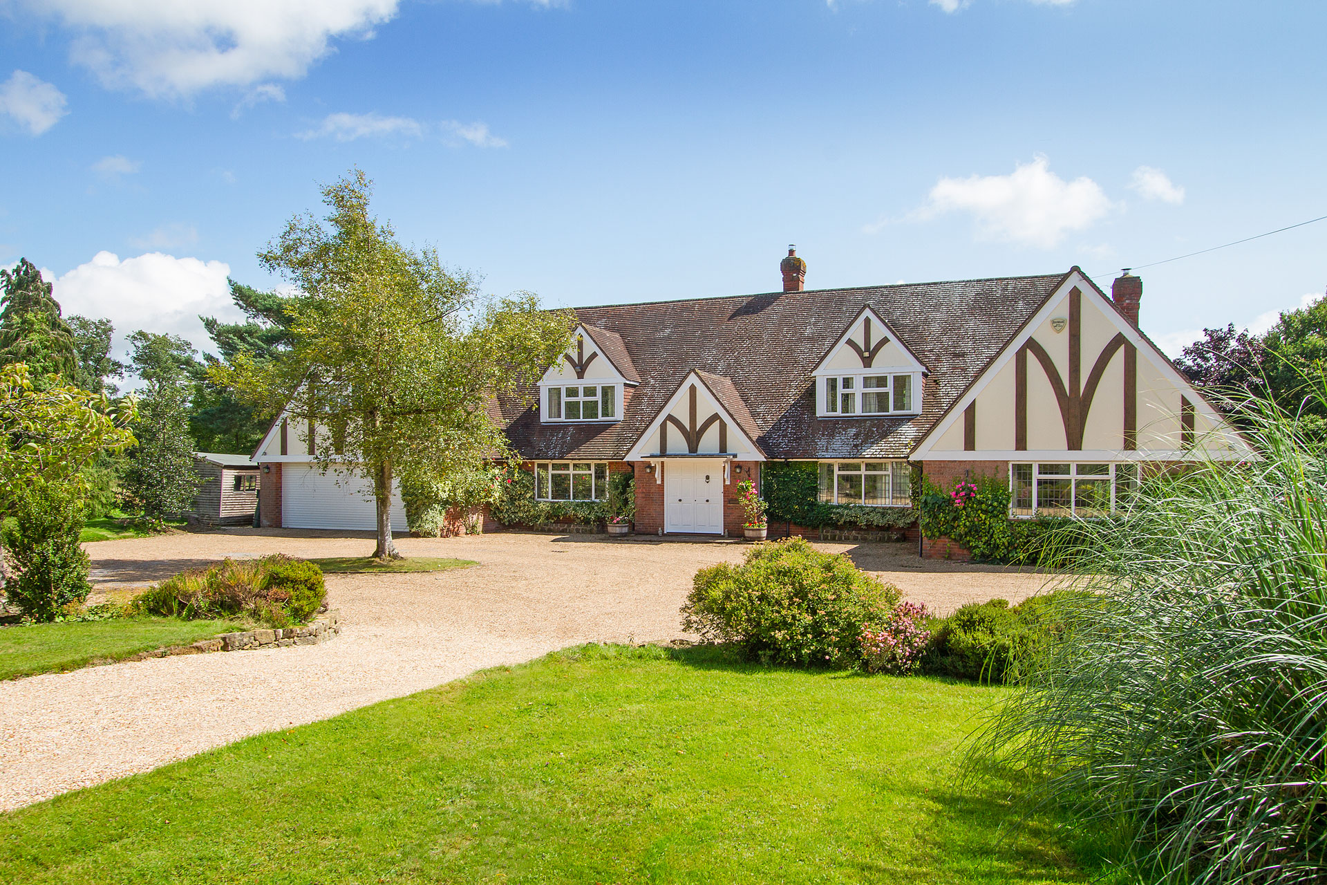 A house with large driveway for sale in Kirdford