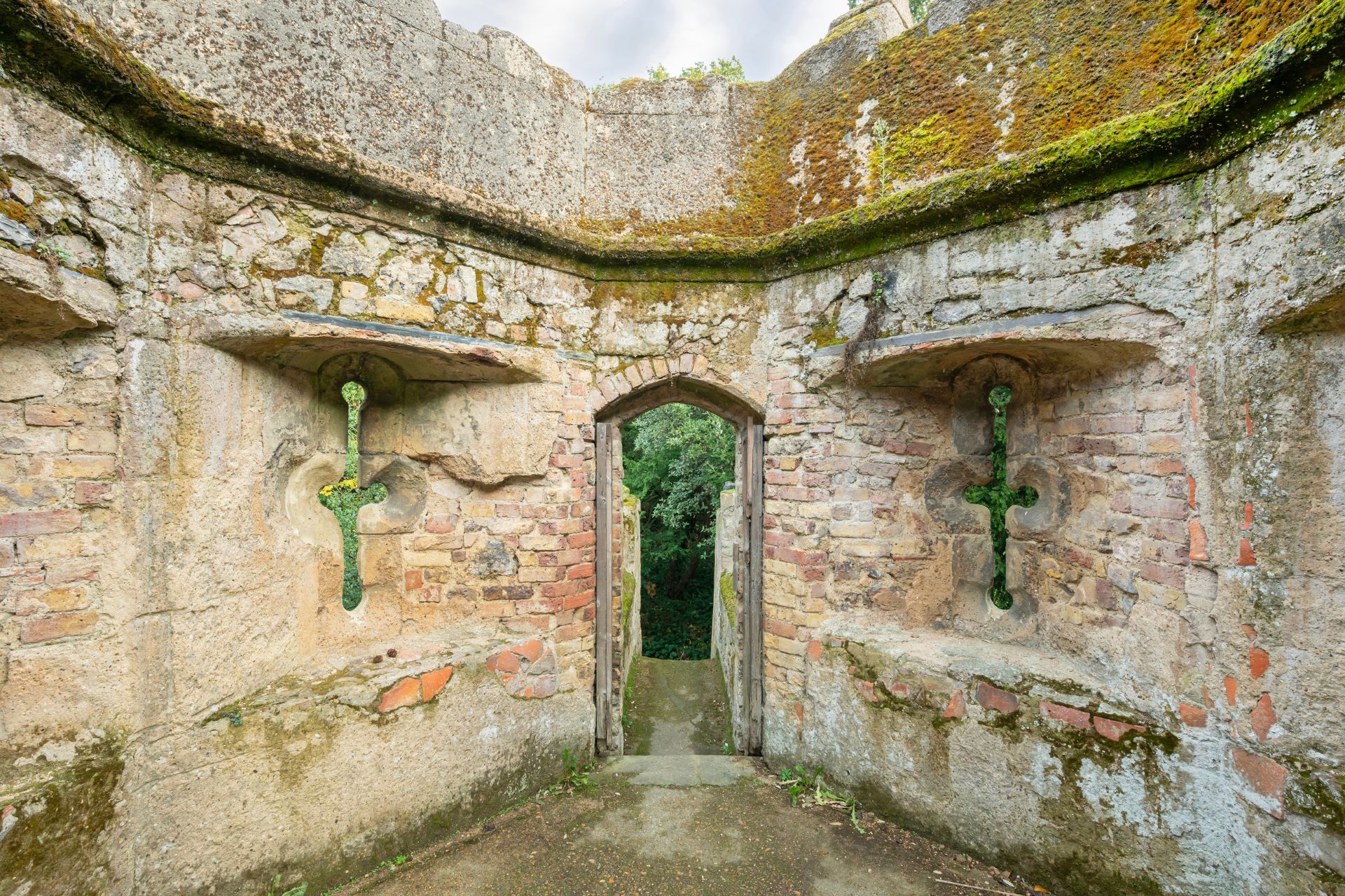 Henry Tate Mews gardens