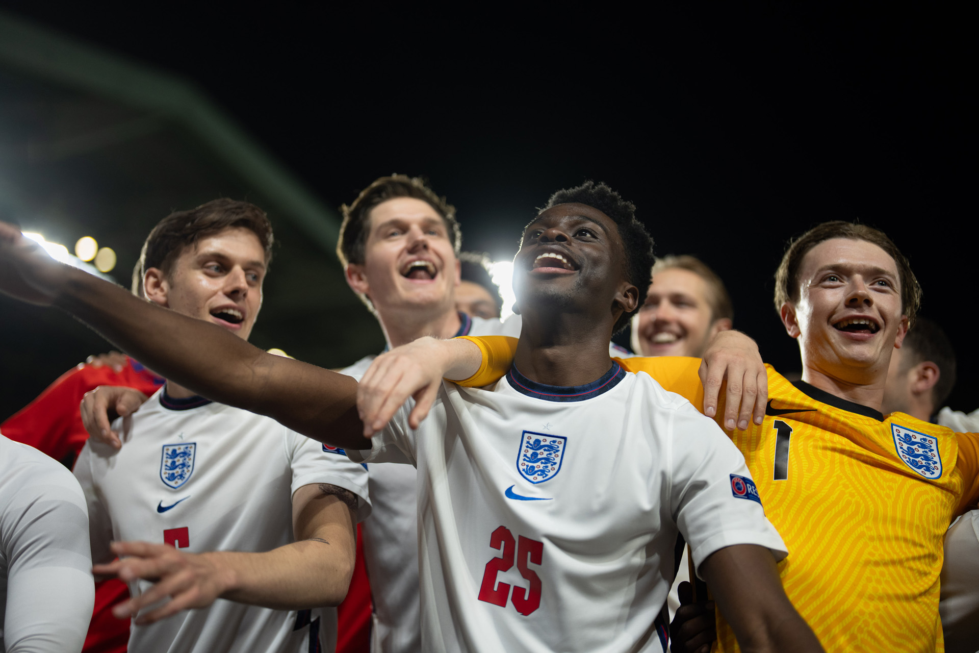 Harry Maguire (ADAM HUGILL), Bukayo Saka (ABDUL SESSAY), Harry Kane (WILL ANTENBRING) & Jordan Pickford (JOSH BARROW) in Dear England.