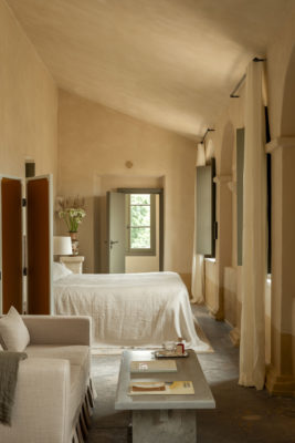 A bedroom at Hotel Du Couvent, Nice