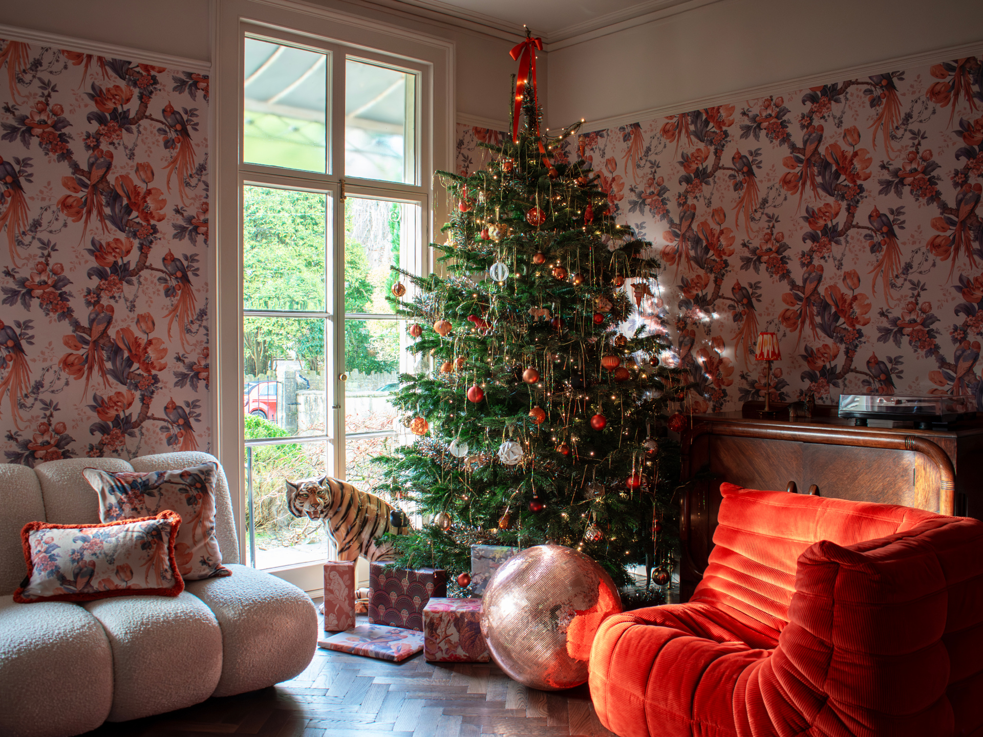 Kitsch Christmas decor | Kitchsmas