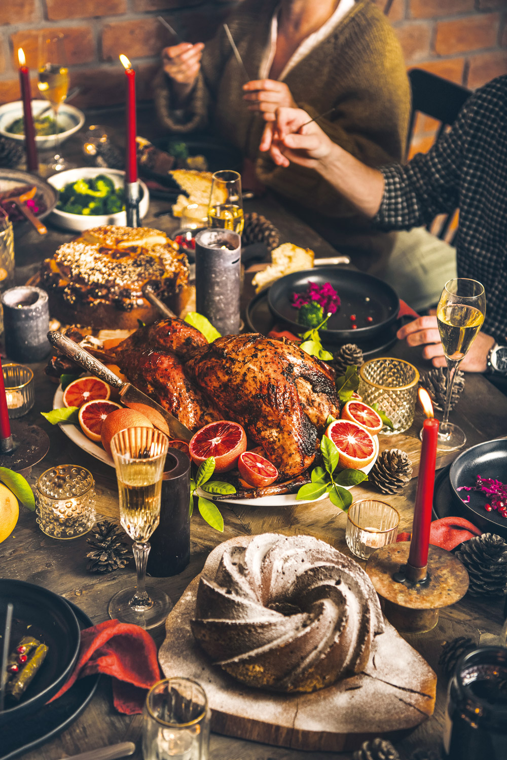 Walks, Gut Supplements & Home Cooking: How Nutritionists Feel Better Over Christmas