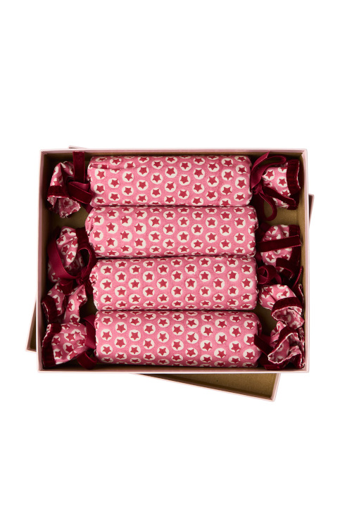 Pink christmas crackers