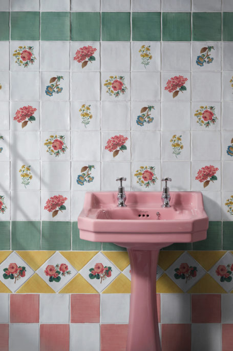 Tiled bathroom | interior design trends 2025