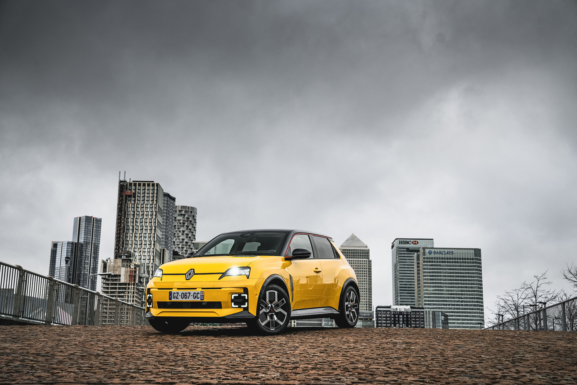 Yellow Renault 5 E-Tech