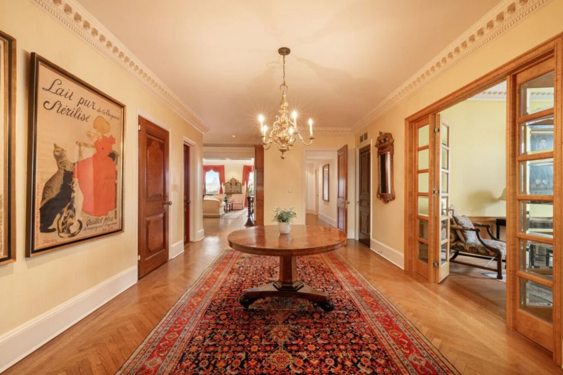 1107 fifth evenue hallway