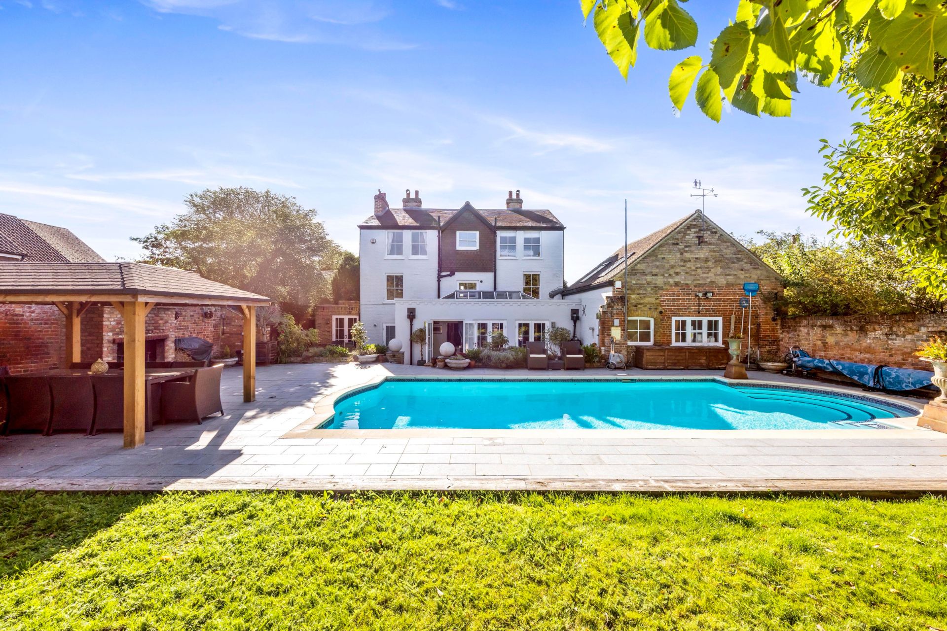 Battlecrease Hall swimming pool