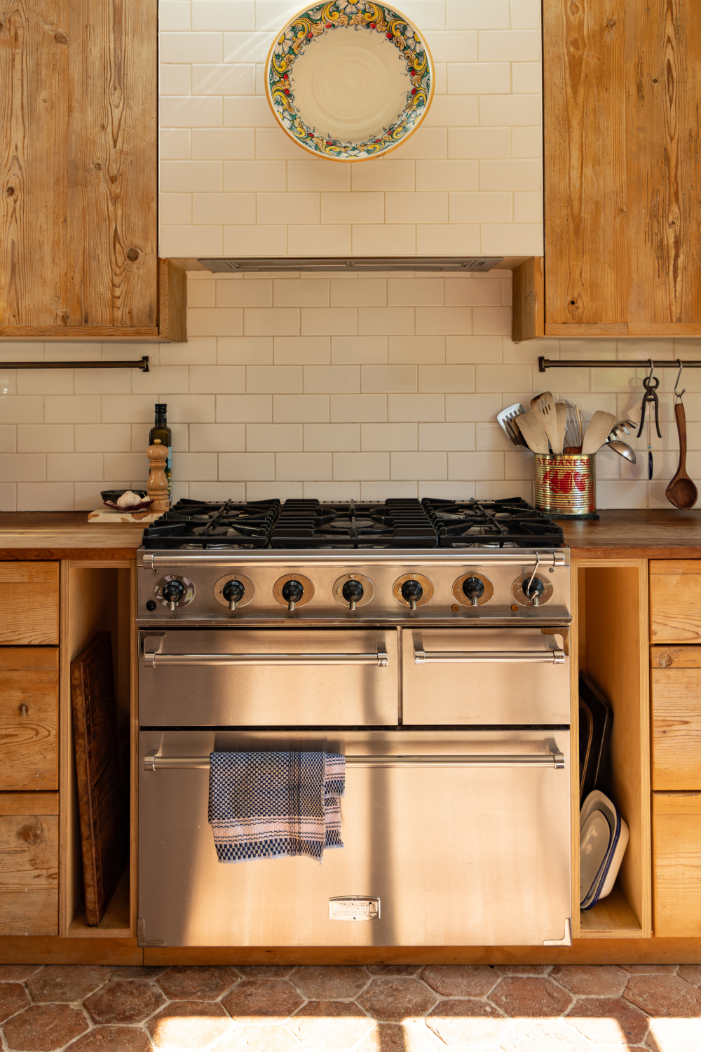 Stainless steel oven and hob