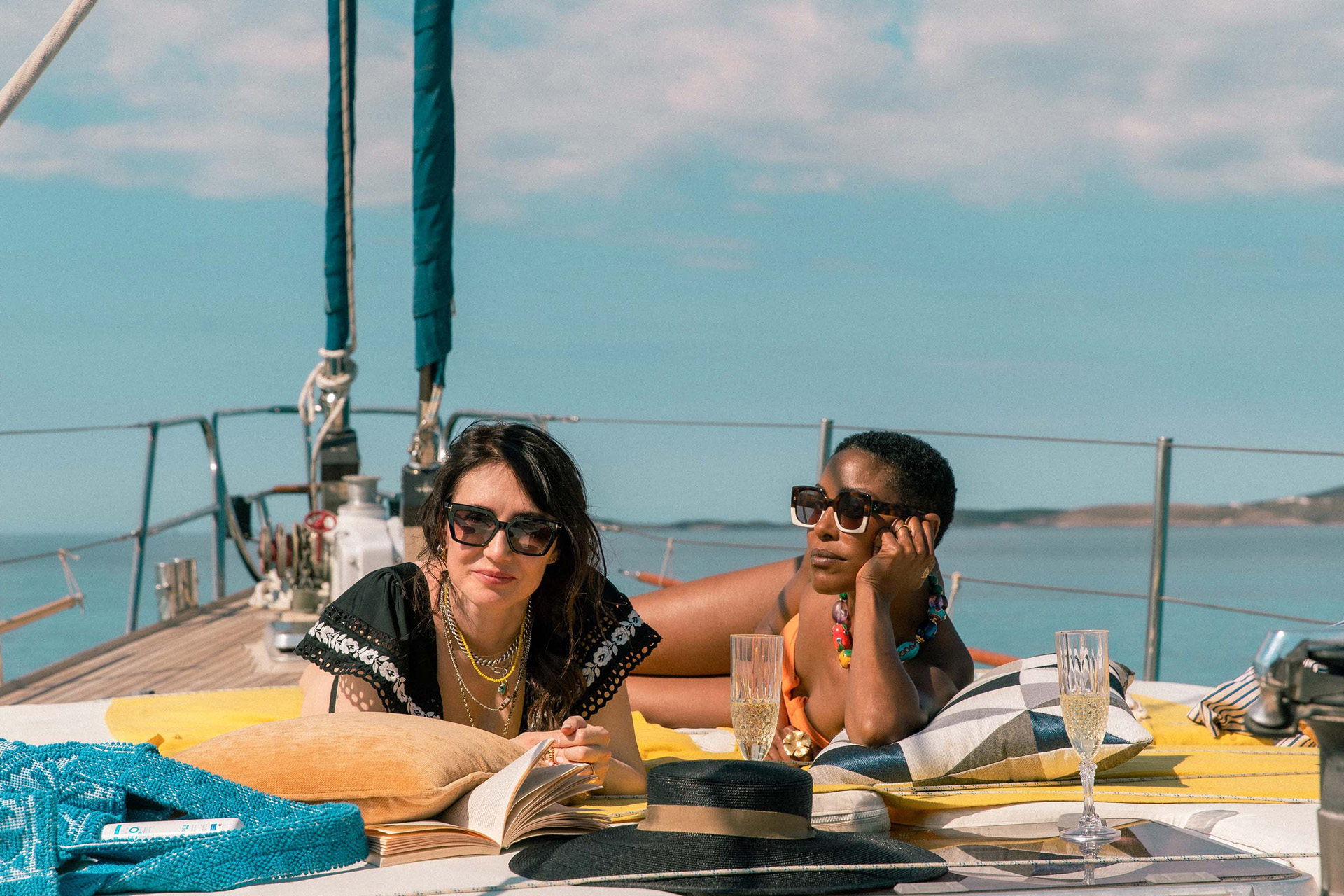 Carice Van Houten as Nat Tanner & Christine Adams as Jules in Malice