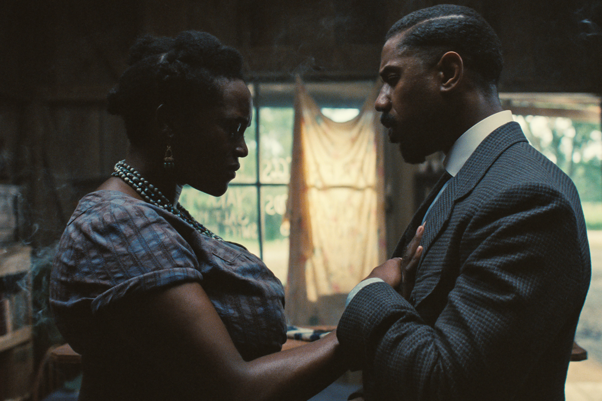 WUNMI MOSAKU as Annie and MICHAEL B. JORDAN as Stack in Sinners