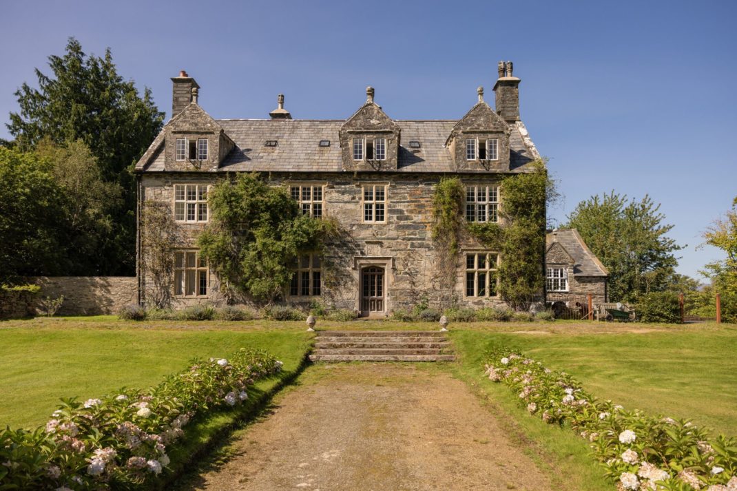 Inside A Historic Welsh Estate Visited By Royals And Supermodels