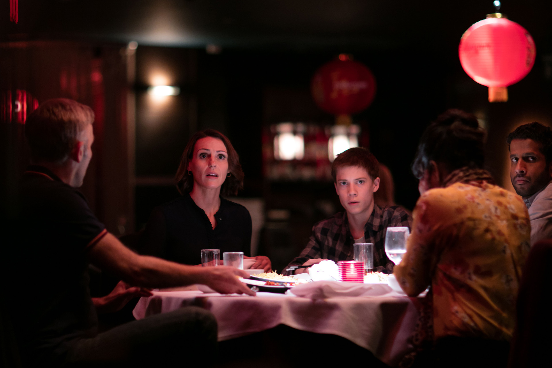Gemma (SURANNE JONES), Tom (TOM TAYLOR), Ros (THUSITHA JAYASUNDERA) & James Mohan (PRASANNA PUWANARAJAH) in Doctor Foster.