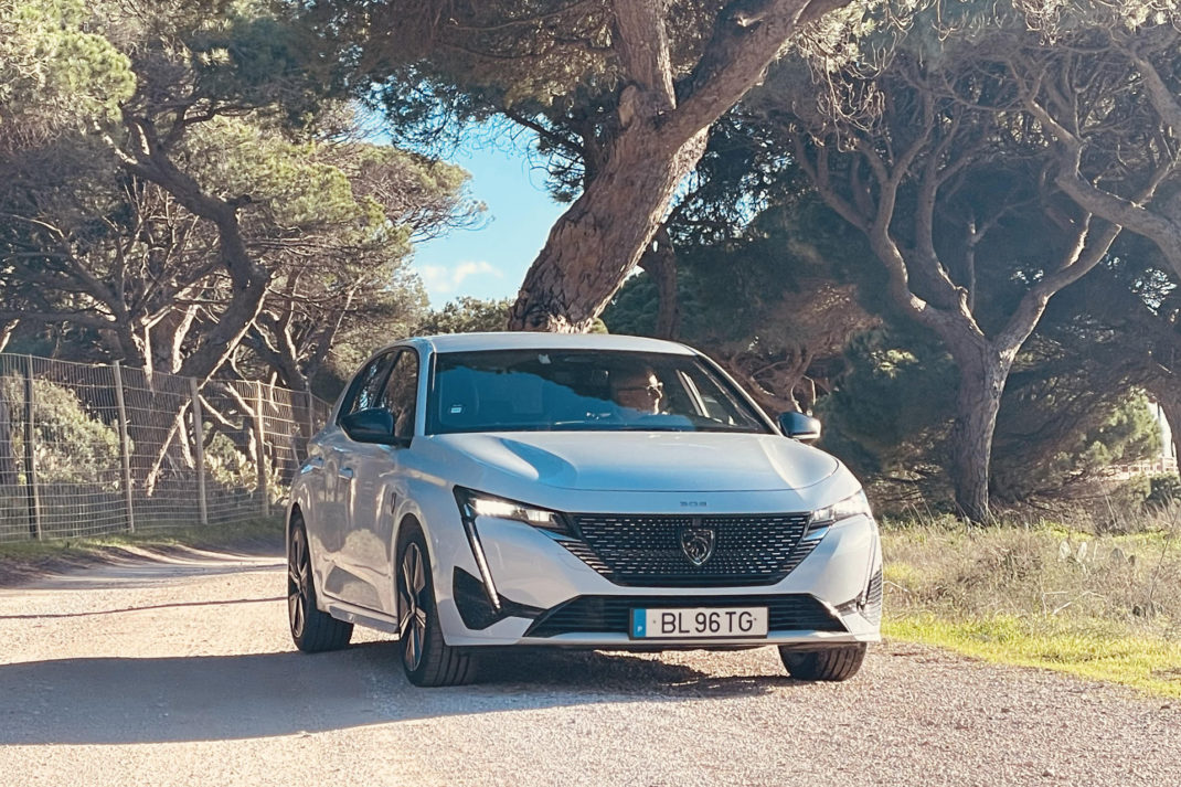 Fore! The Peugeot 308 GT Is A Driving Machine