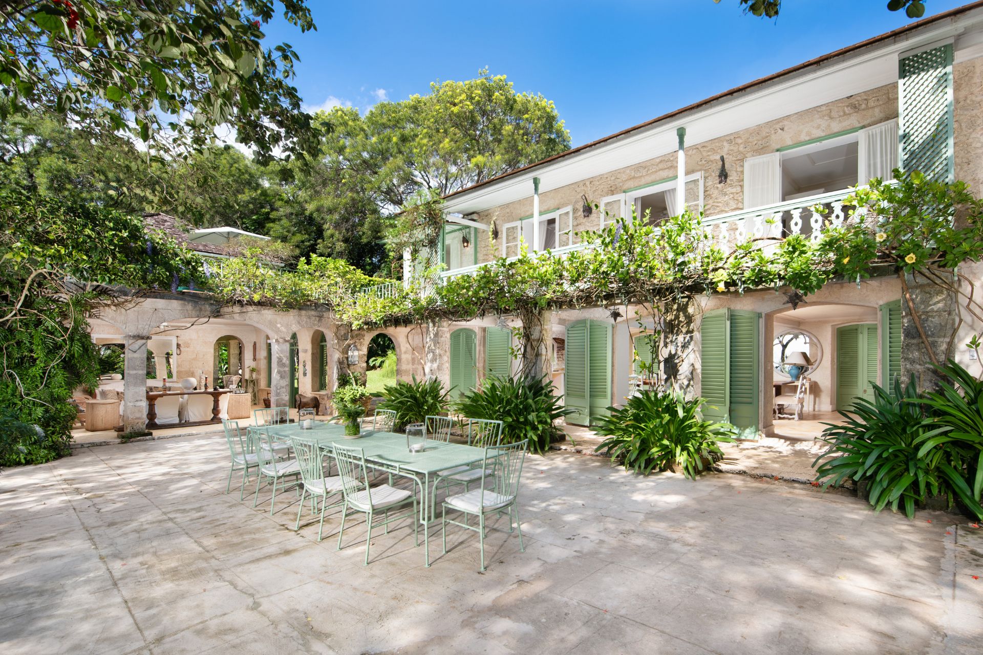 Fustic Estate