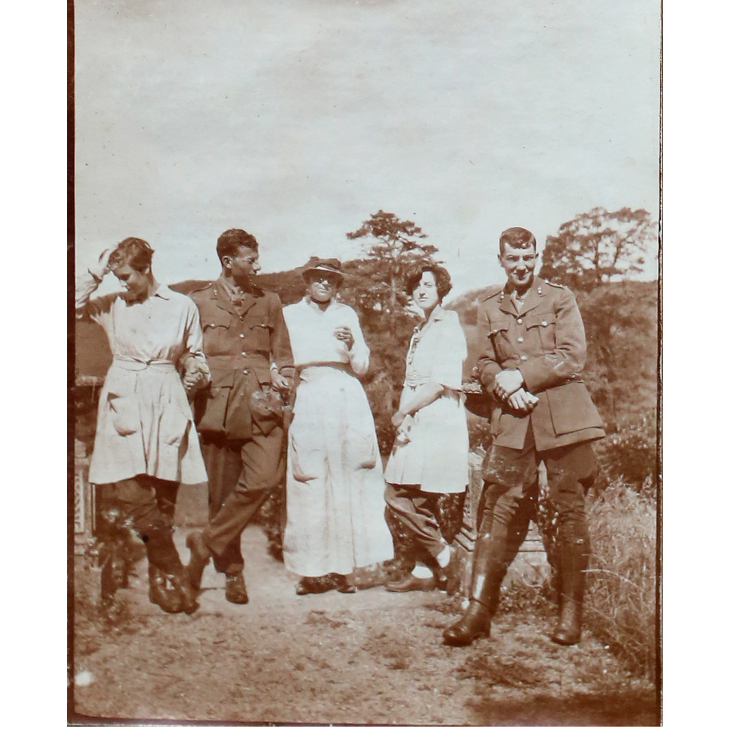 The family in Harlech, 1918.