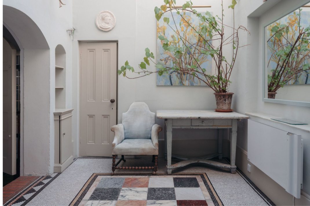 This Chelsea Home Is A Haven For Artists