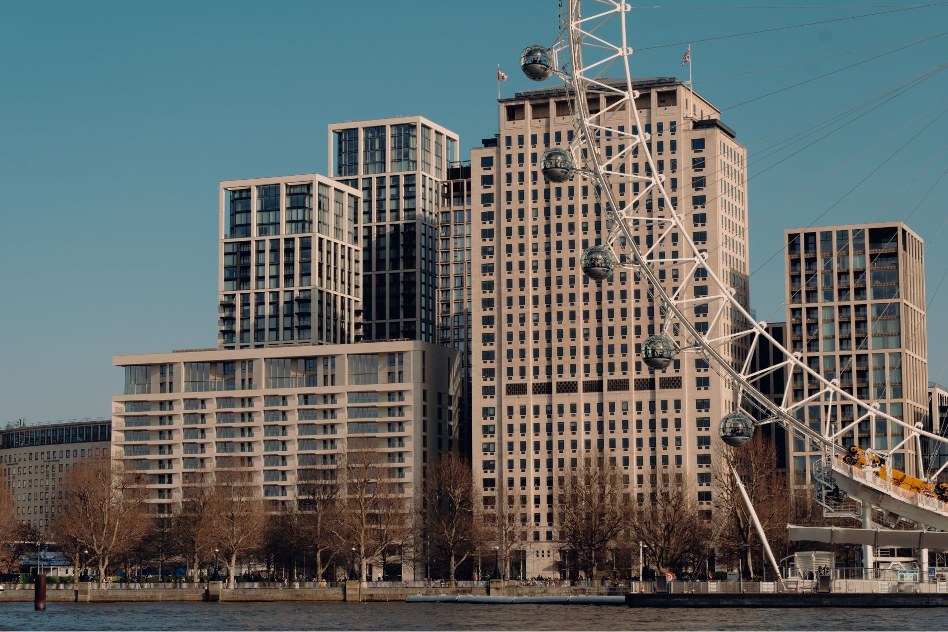 SEVEN, southbank place