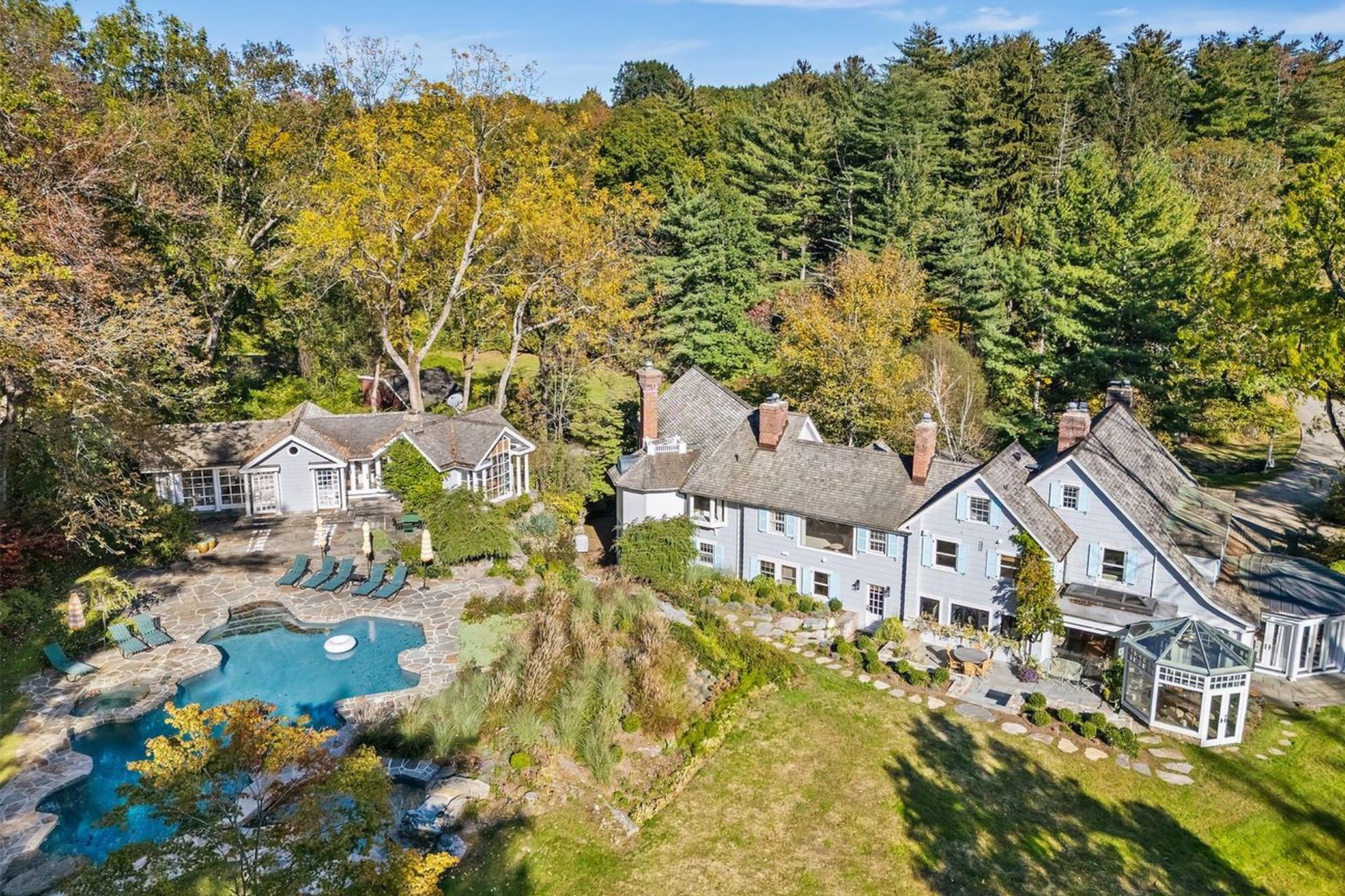 Drew Barrymore Lists 18th Century Estate In Upstate New York For $5m